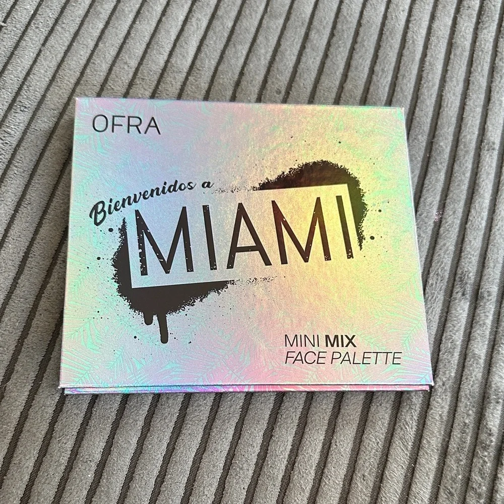 OFRA Bienvenidos a Miami face palette